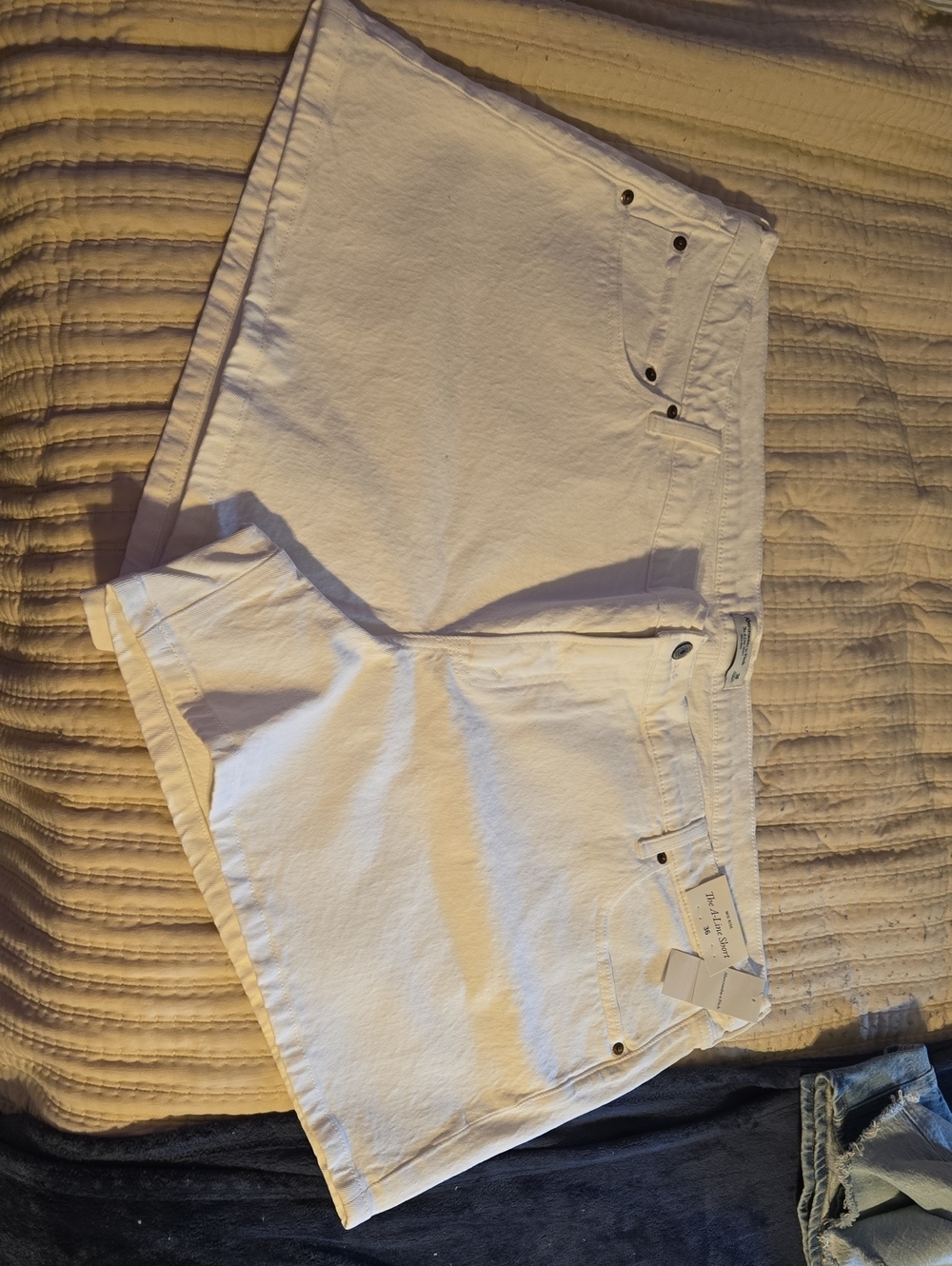 NWT Abercrombie & Fitch White Denim Shorts - Clean High-Rise Cut A-Line Style